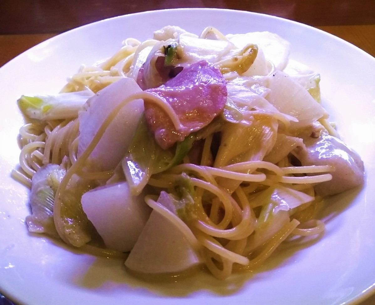 冬野菜とベーコンの豆乳スープパスタ